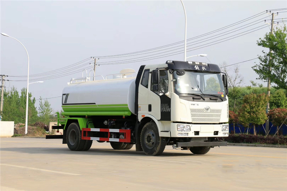 國六13立方解放J6 灑水車(chē)