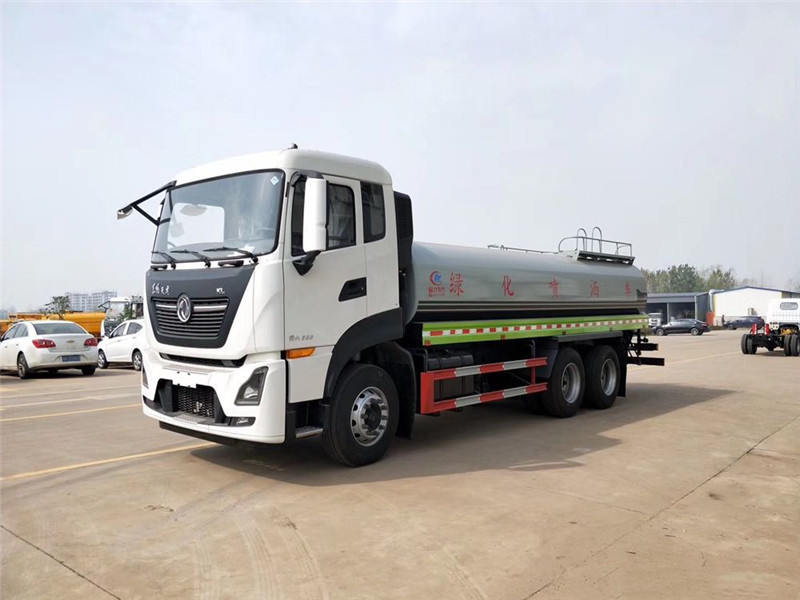 國六18方東風(fēng)灑水車(chē)