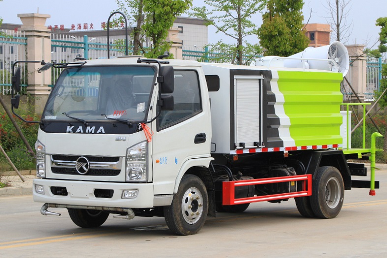 凱馬藍牌5噸多功能抑塵車(chē)
