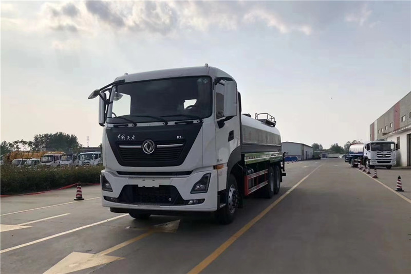 東風(fēng)天龍后八輪20噸噴霧車(chē)，國六綠化噴灑車(chē)